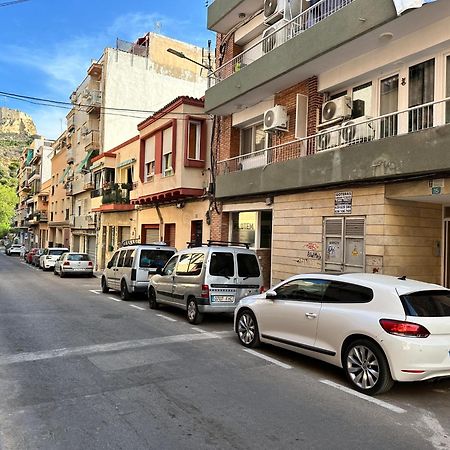 Casa Victoria De Alicante Bagian luar foto